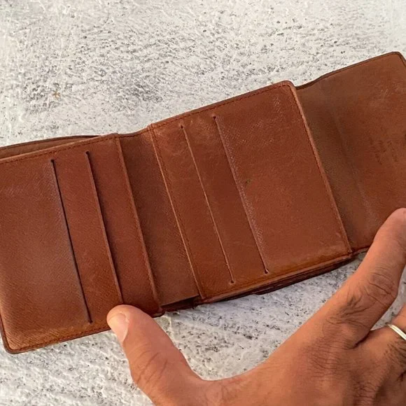 Vintage Louis Vuitton Wallet Card Holder Brown leather Made in France Authentic - Picture 4 of 11
